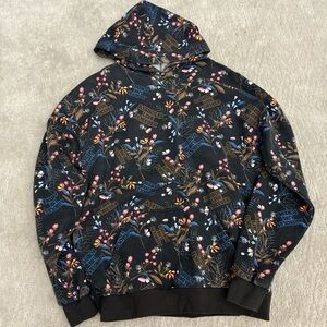Floral Patterned Black Hoodie Sweater
